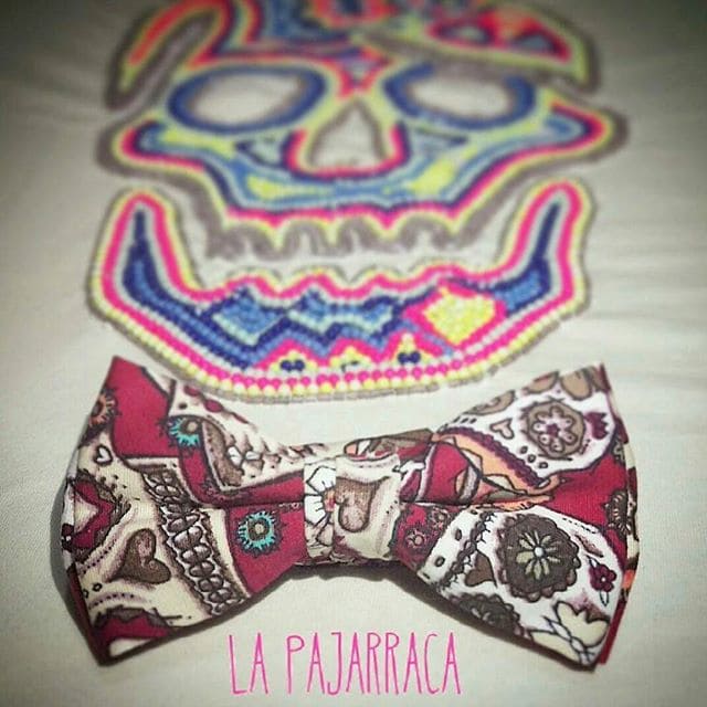 Me encantan las calaveras, no puedo evitarlo y si llevan pajarita, más! (O era al revés...) - Pajaritas Personalizadas La Pajarraca